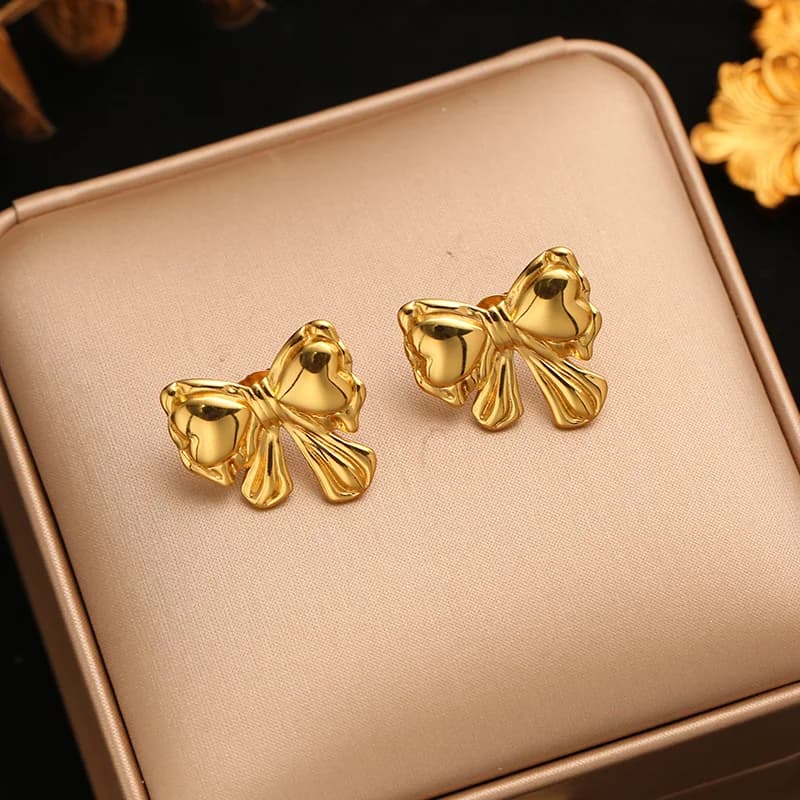 Large Golden Heart Stud Earrings, 1 Pair