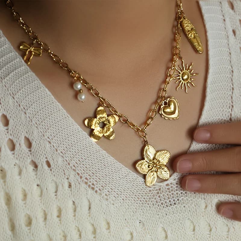 Gold Color Flower Pendant Necklace