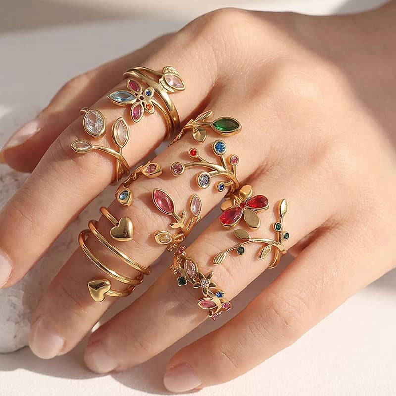 Stainless Steel Sparkling Zirconia Leaf Adjustable Ring