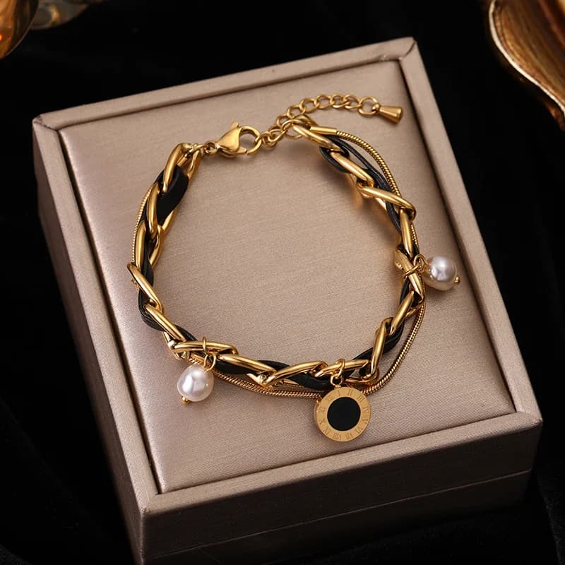 Altın Rengi Çok Katmanlı Charm Bileklik