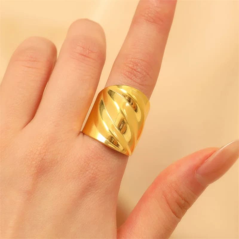 Dragonfly Ring, 18K Gold Plated Stainless Steel